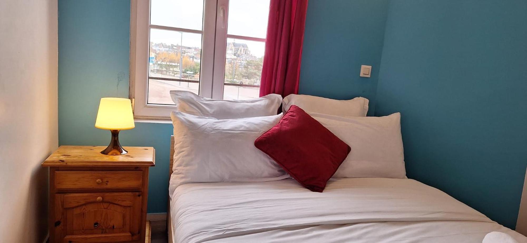Hotel- Restaurant Le Saint Quentin Zewnętrze zdjęcie