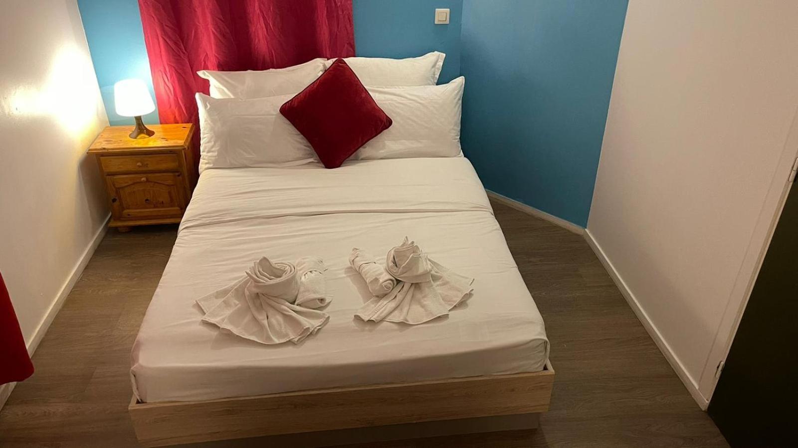 Hotel- Restaurant Le Saint Quentin Zewnętrze zdjęcie