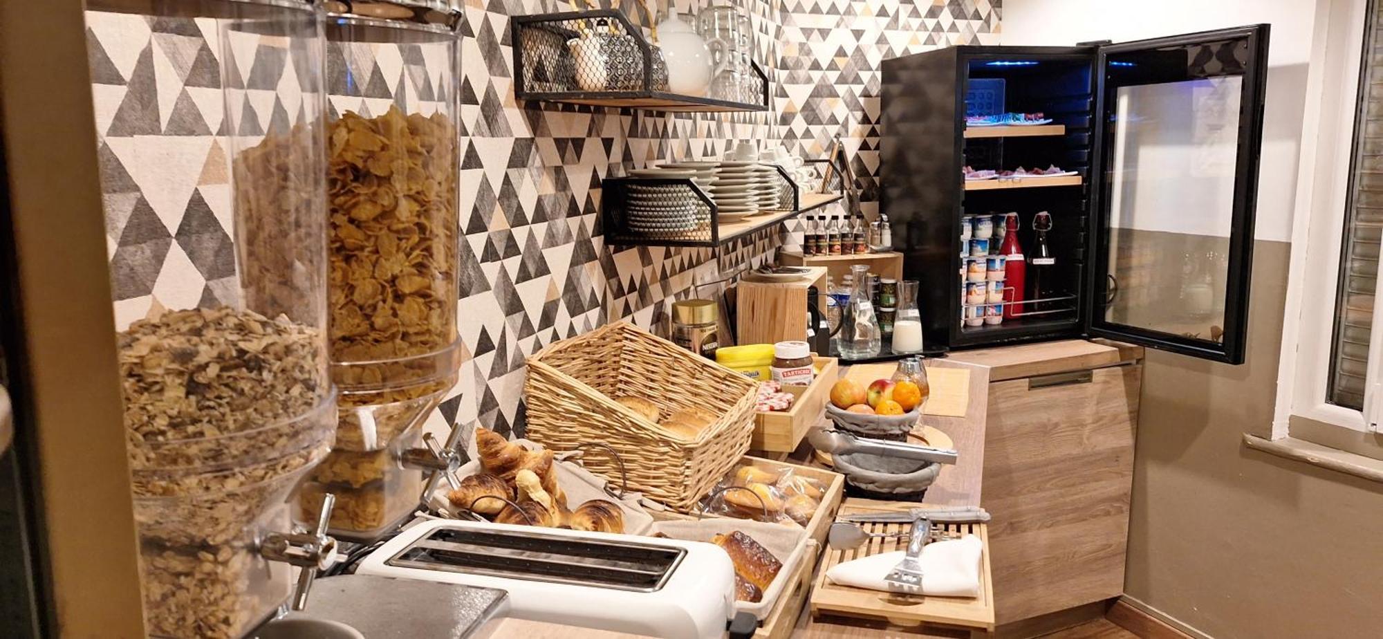 Hotel- Restaurant Le Saint Quentin Zewnętrze zdjęcie