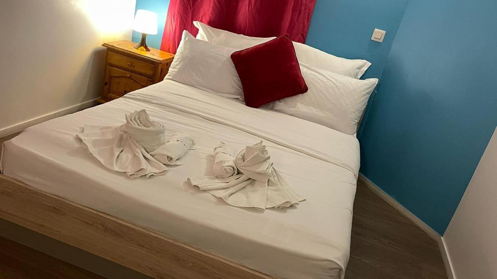 Hotel- Restaurant Le Saint Quentin Zewnętrze zdjęcie