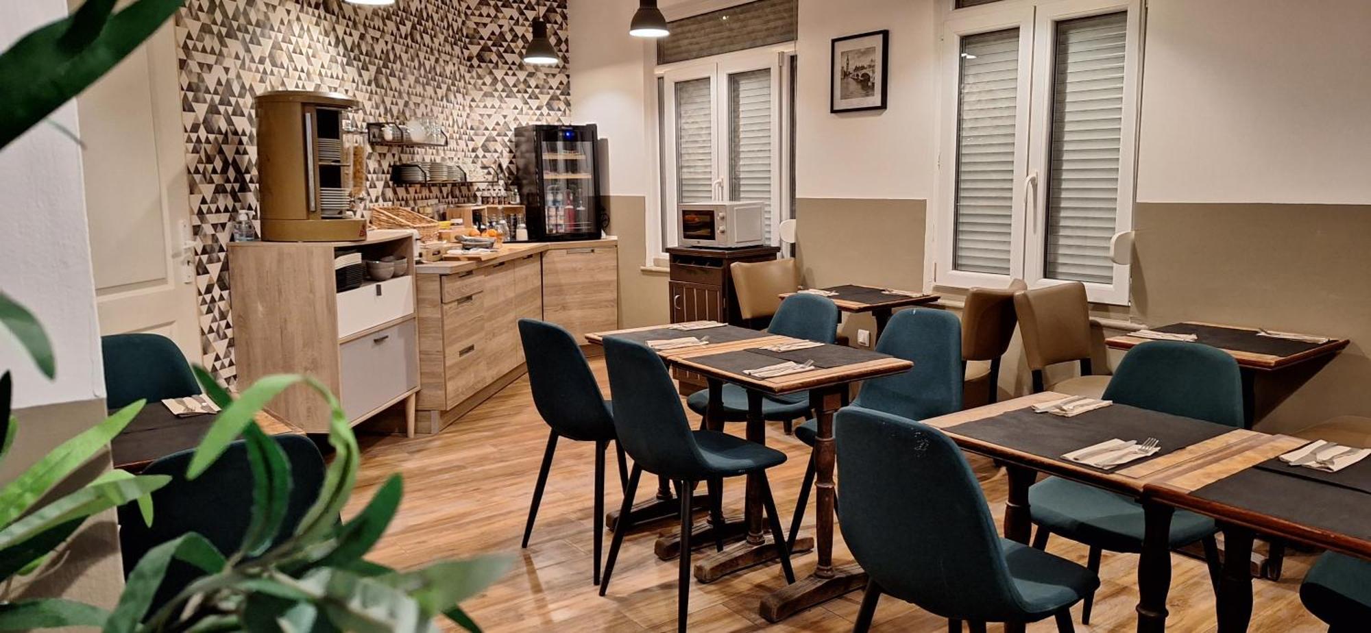 Hotel- Restaurant Le Saint Quentin Zewnętrze zdjęcie