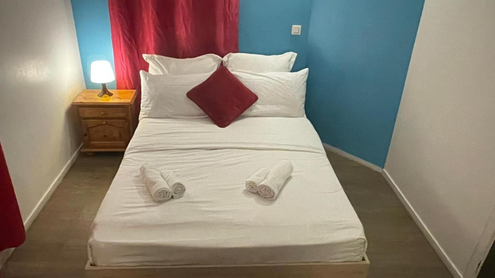 Hotel- Restaurant Le Saint Quentin Zewnętrze zdjęcie